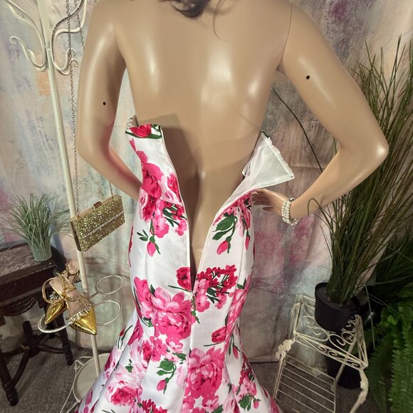 📌B. Smart Strapless  Mermaid Fitted Bodice Floral Evening -  Prom - Formal Gown - Picture 10 of 16